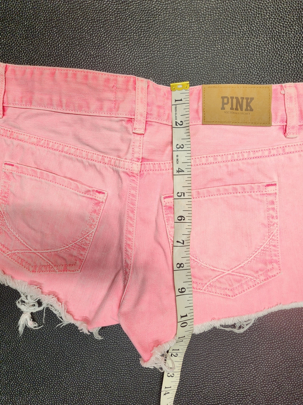 SZ 2 VS PINK JEAN SHORTS. - Picture 8 of 8
